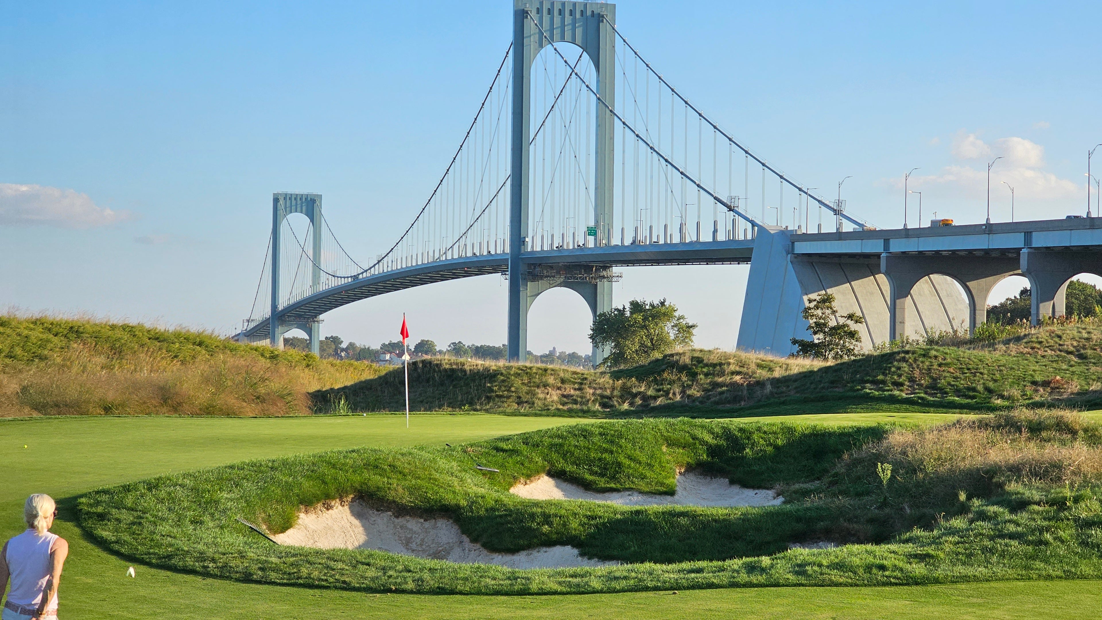 A photo of the Trump golf course in New York City (NYC).